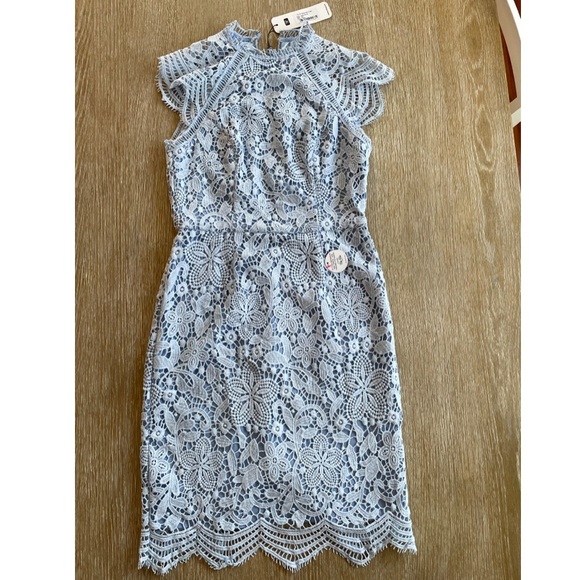 Chi Chi London Scallop Lace Pencil Dress | Size 4 Petite - Picture 5 of 7